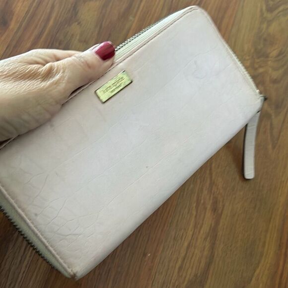 Kate Spade light pink wallet zip around - Picture 7 of 7